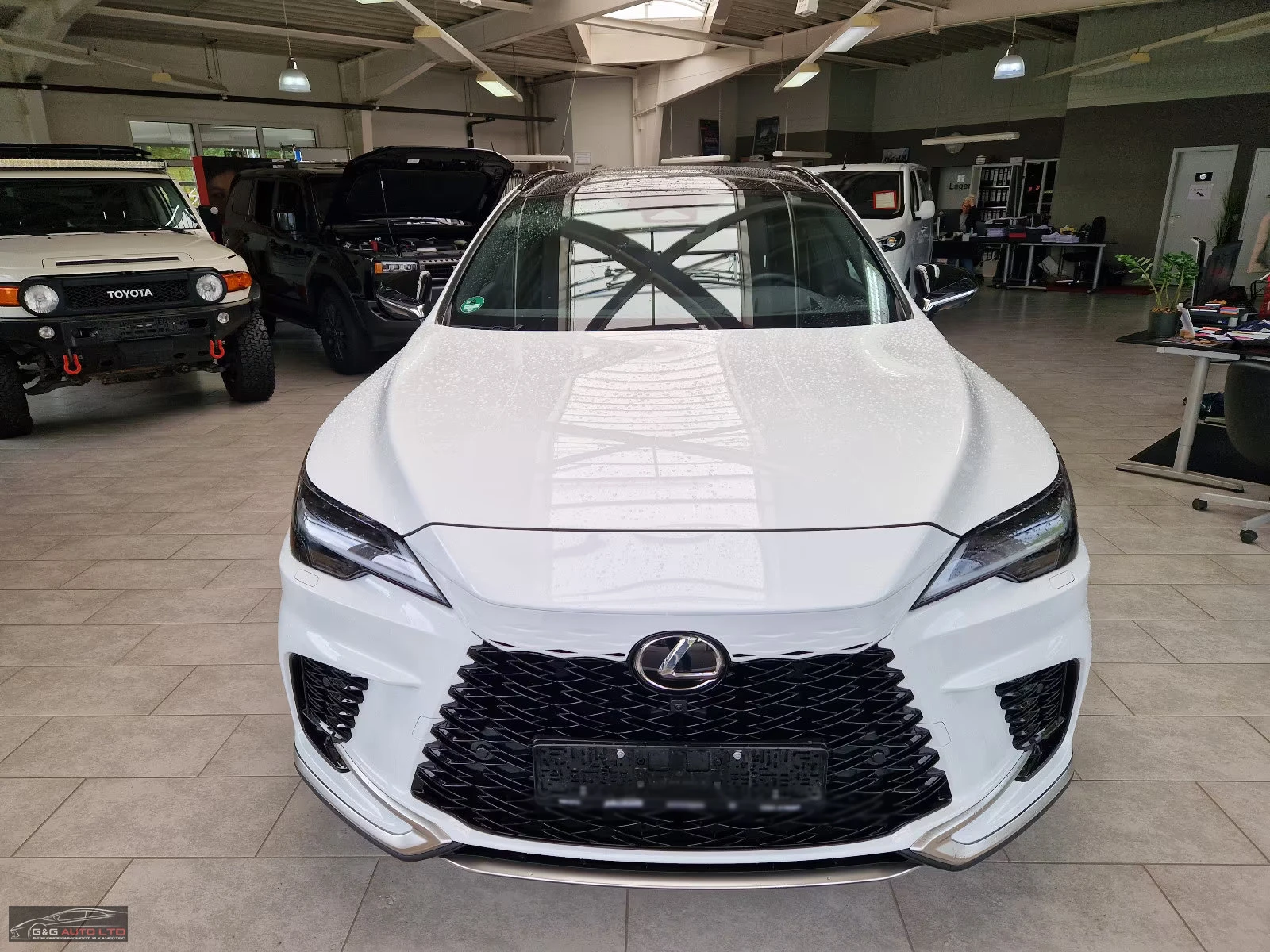 Lexus RX 450h plus 2.4PHEV/309HP/F-SPORT/4X4/360/NAVI/PANO/AMBI/778v | Mobile.bg   2