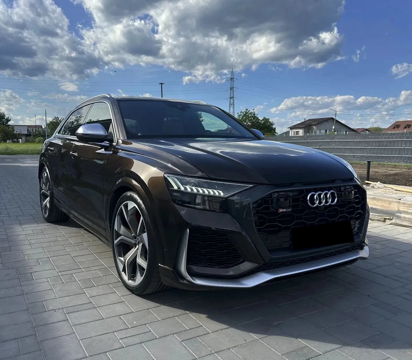 Audi RSQ8 Quattro 4.0
