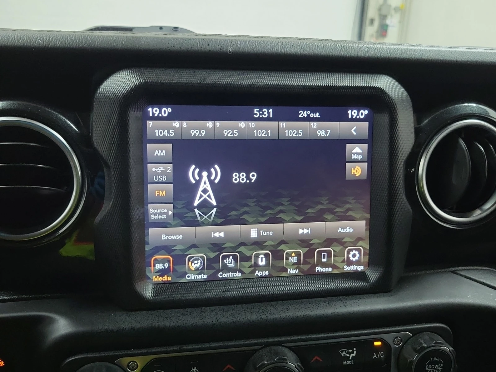 Jeep Wrangler * SAHARA ALTITUDE * CARFAX * ��� ��������� *  | Mobile.bg � ����������� 8