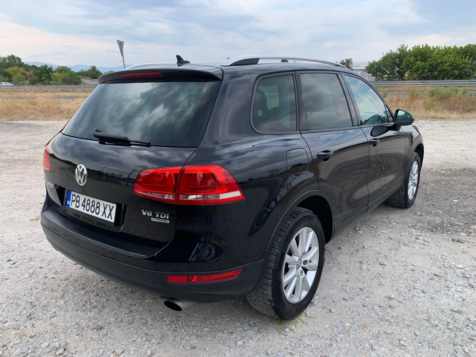VW Touareg 3.0 V.6 TDI, снимка 4 - Автомобили и джипове - 56172118