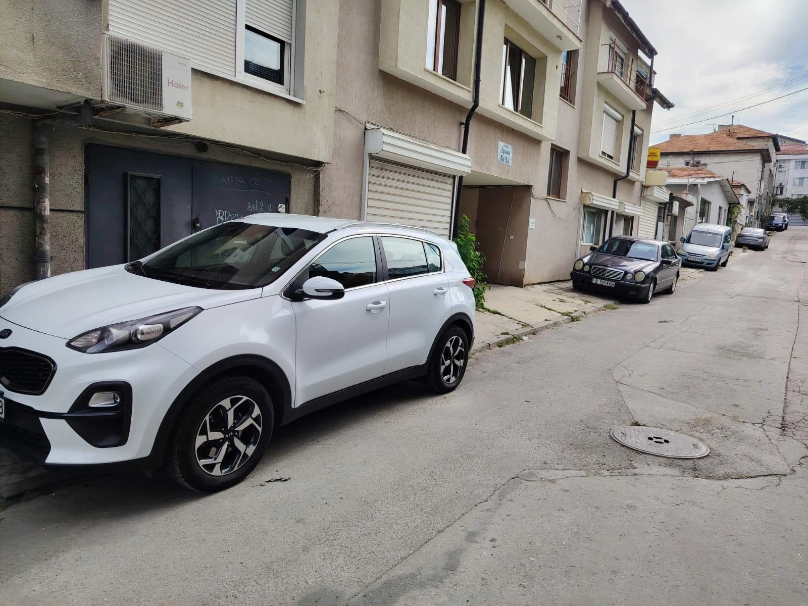 Kia Sportage, снимка 2 - Автомобили и джипове - 56244735