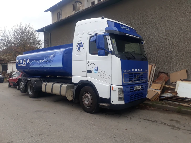 Volvo Fm Водоноски 3 броя, снимка 2 - Камиони - 48200357