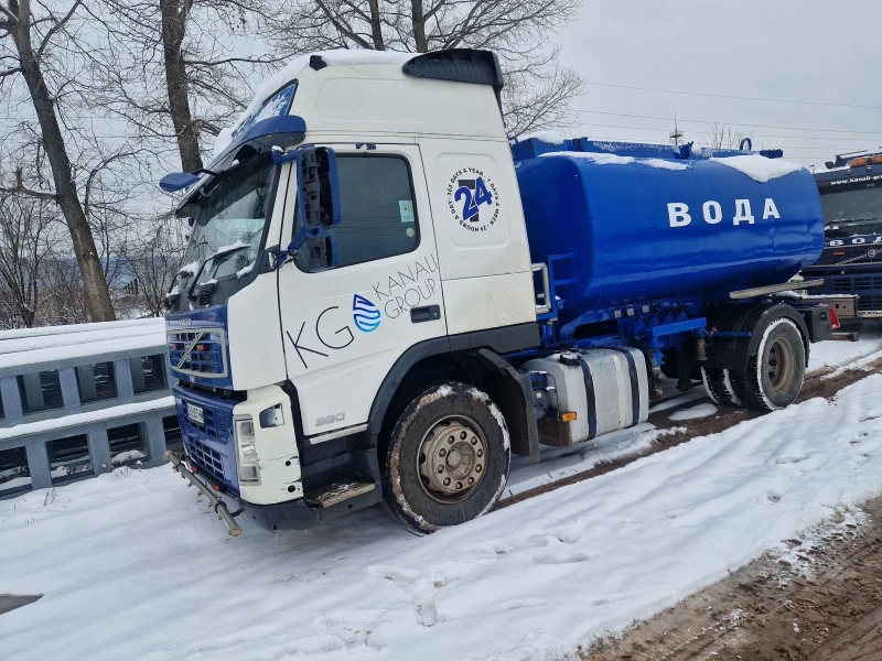 Volvo Fm Водоноска, снимка 2 - Камиони - 48564245