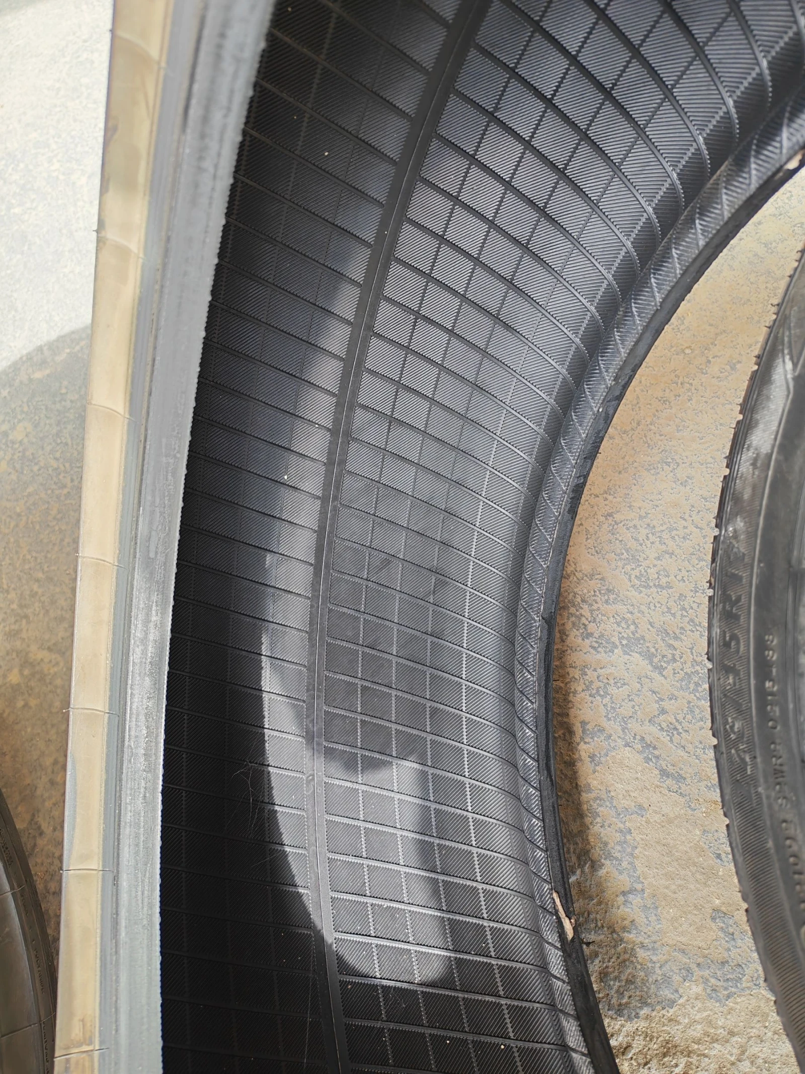 Гуми Летни 225/45R17, снимка 13 - Гуми и джанти - 54176922