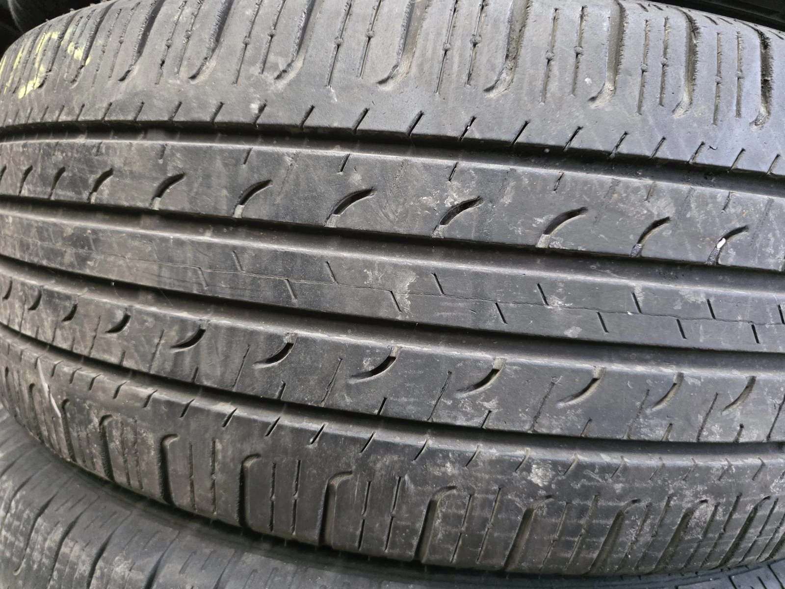 Гуми Летни 225/55R19, снимка 3 - Гуми и джанти - 56731036