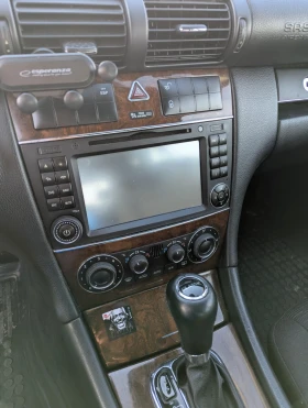 Mercedes-Benz C 220 Classic, снимка 13