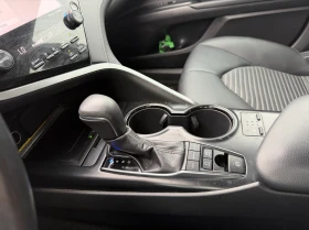 Toyota Camry Hybrid, снимка 14