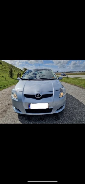 Toyota Auris, снимка 2