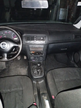     VW Golf 1.4-16v