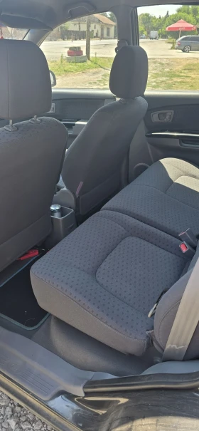 Kia Carens - | Mobile.bg    8