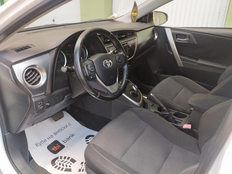 Toyota Auris 1.8i HYBRID / НАВИГАЦИЯ  АВТОМАТИК., снимка 11 - Автомобили и джипове - 46475363