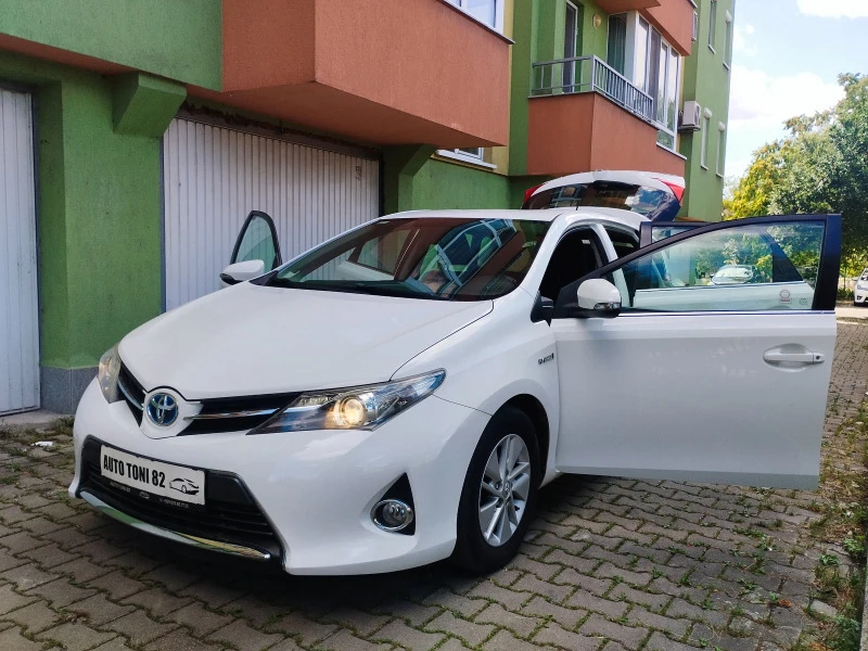 Toyota Auris 1.8i HYBRID / НАВИГАЦИЯ  АВТОМАТИК., снимка 9 - Автомобили и джипове - 46475363