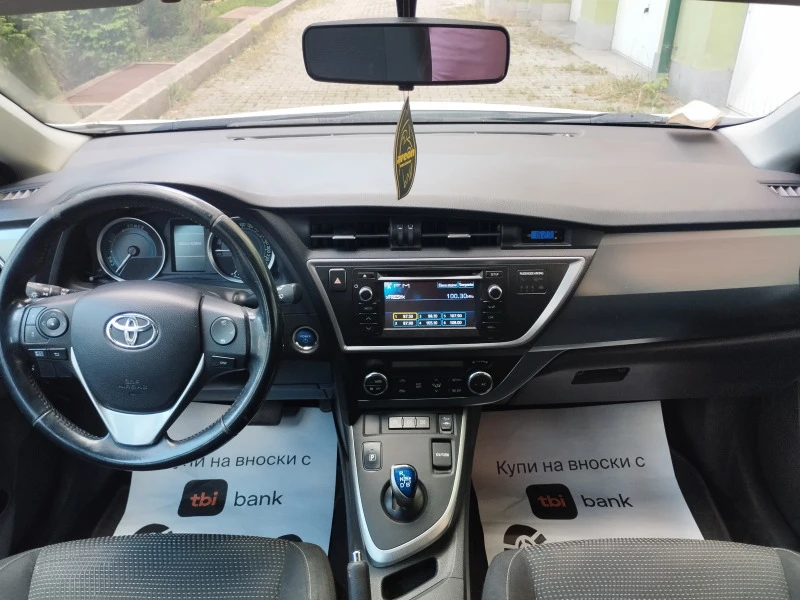 Toyota Auris 1.8i HYBRID / НАВИГАЦИЯ  АВТОМАТИК., снимка 14 - Автомобили и джипове - 46475363