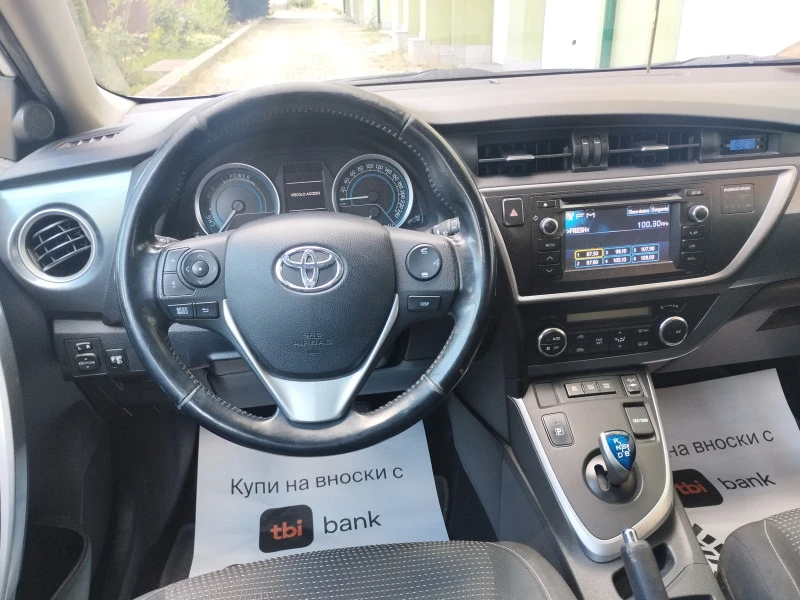 Toyota Auris 1.8i HYBRID / НАВИГАЦИЯ  АВТОМАТИК., снимка 13 - Автомобили и джипове - 46475363