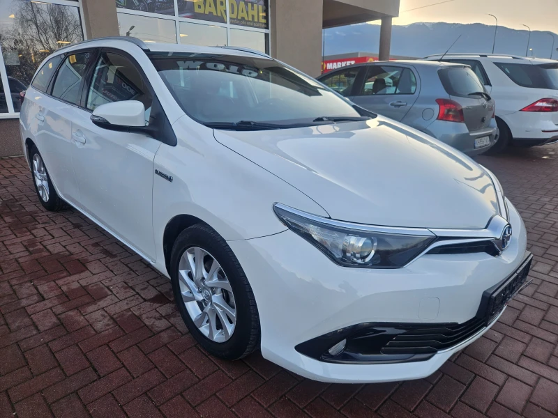 Toyota Auris 1.8Hybrid, Кожа, Камера, Нави, Евро 6В!, снимка 1 - Автомобили и джипове - 48412414