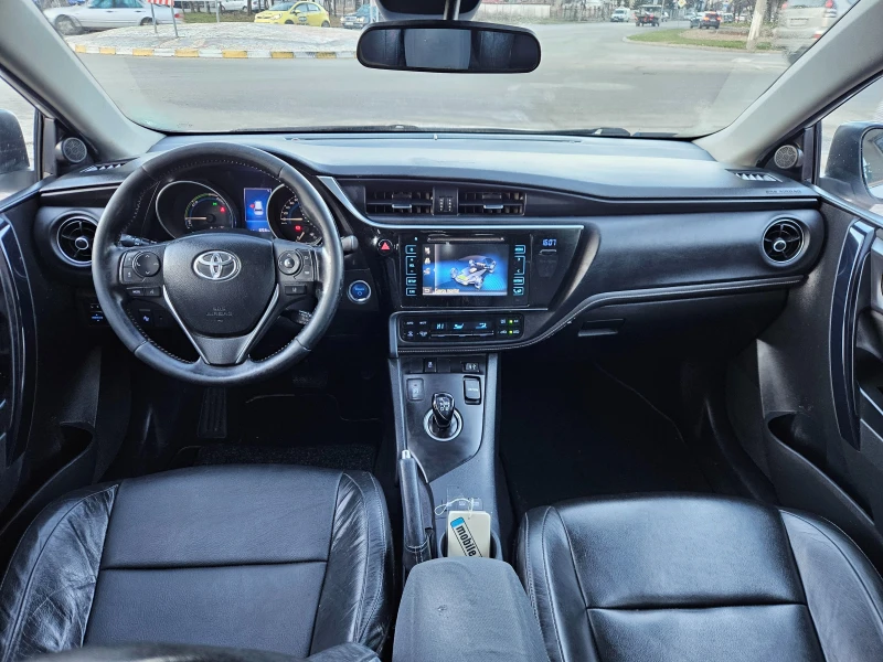 Toyota Auris 1.8Hybrid, Кожа, Камера, Нави, Евро 6В!, снимка 8 - Автомобили и джипове - 48412414