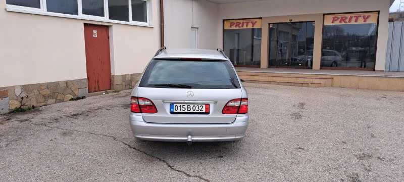 Mercedes-Benz E 220 2.2cdi* 150к.с.* АВТОМАТИК* TUV* , снимка 17 - Автомобили и джипове - 48643915