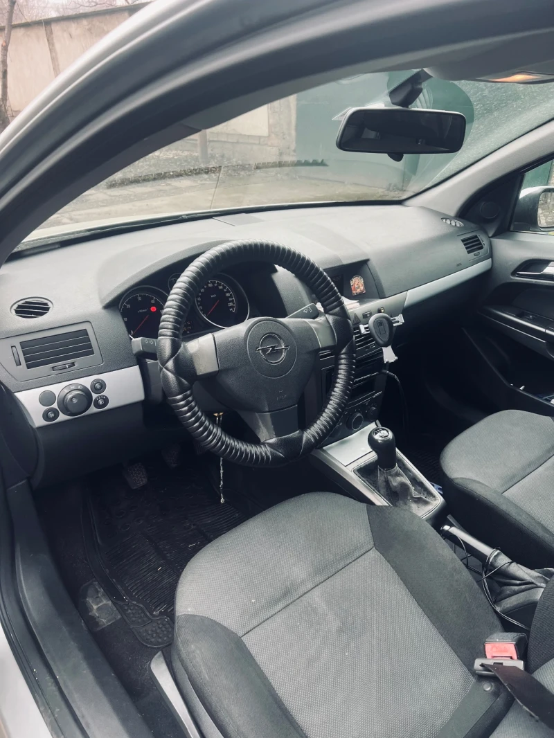 Opel Astra 1.7, снимка 5 - Автомобили и джипове - 48908954