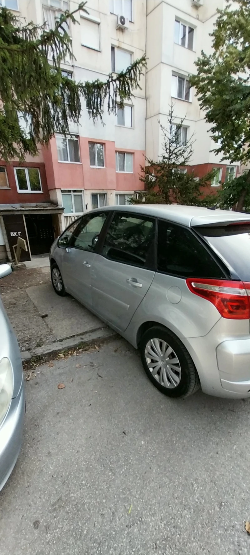 Citroen C4 Picasso, снимка 3 - Автомобили и джипове - 52712281