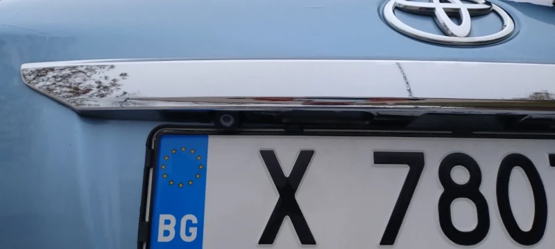 Toyota Yaris 1.0i, снимка 12 - Автомобили и джипове - 52484514