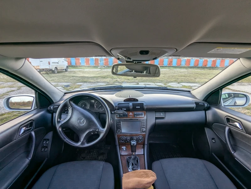 Mercedes-Benz C 220 Classic, снимка 8 - Автомобили и джипове - 52962819