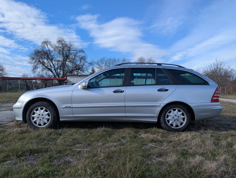 Mercedes-Benz C 220 Classic, снимка 2 - Автомобили и джипове - 52962819