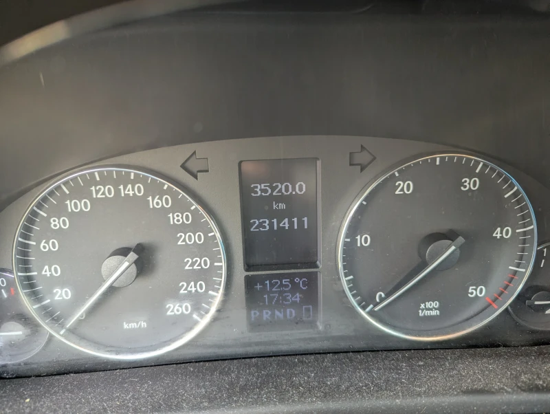 Mercedes-Benz C 220 Classic, снимка 12 - Автомобили и джипове - 52962819