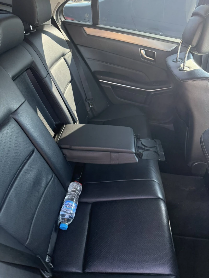 Mercedes-Benz E 200, снимка 6 - Автомобили и джипове - 53279307