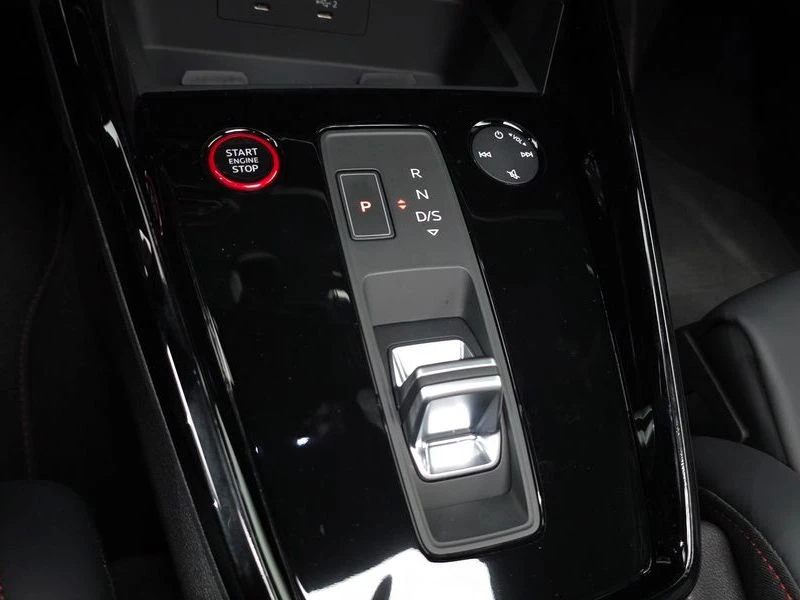 Audi Rs3 2.5 Automatic, снимка 9 - Автомобили и джипове - 55781720