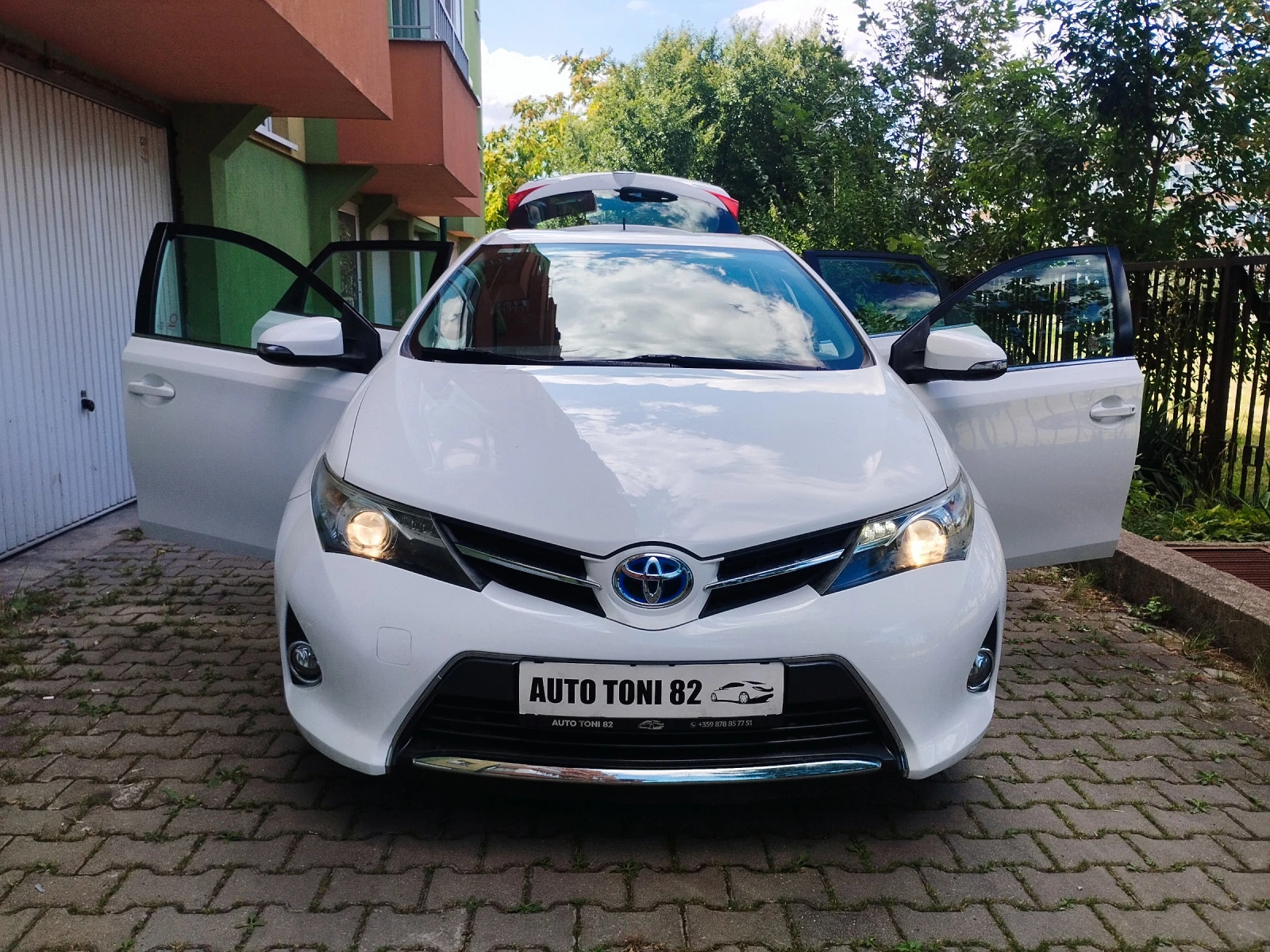 Toyota Auris 1.8i HYBRID / НАВИГАЦИЯ  АВТОМАТИК. - изображение 7