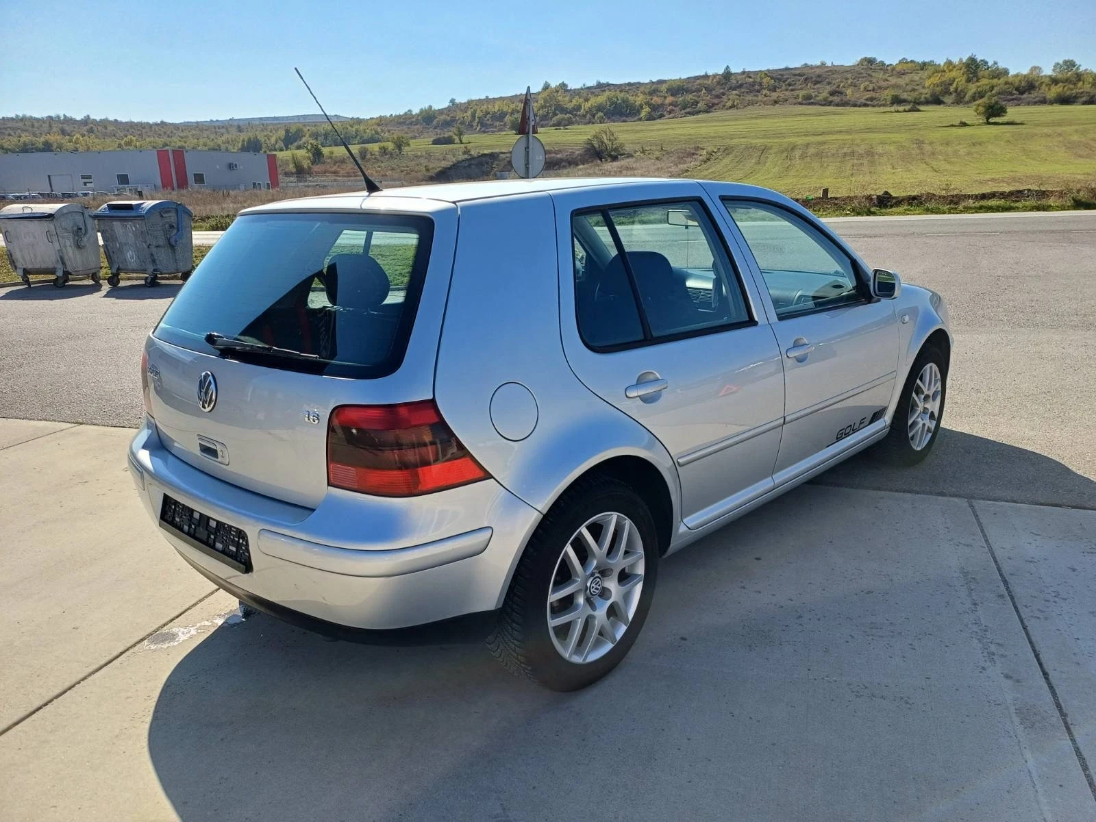 VW Golf 1.6I - изображение 4