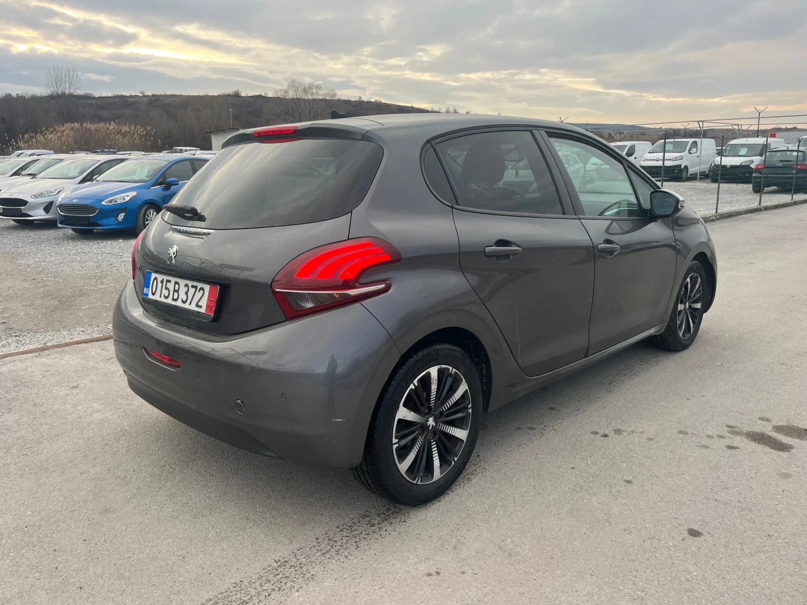 Peugeot 208 1.6 - изображение 6