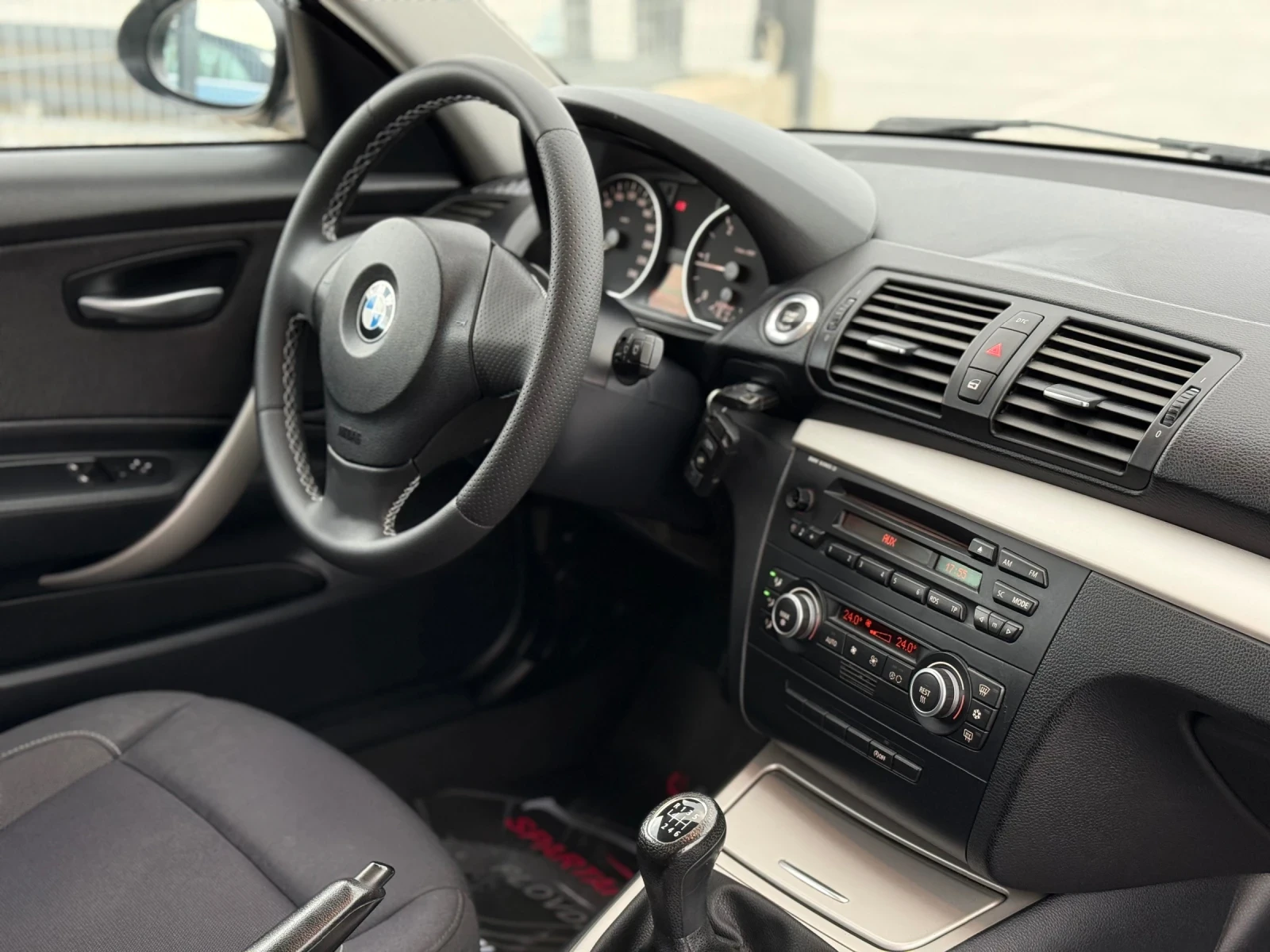 BMW 120 D* 2010г* FACE* РЪЧКА* Топ Състояние*  - изображение 9
