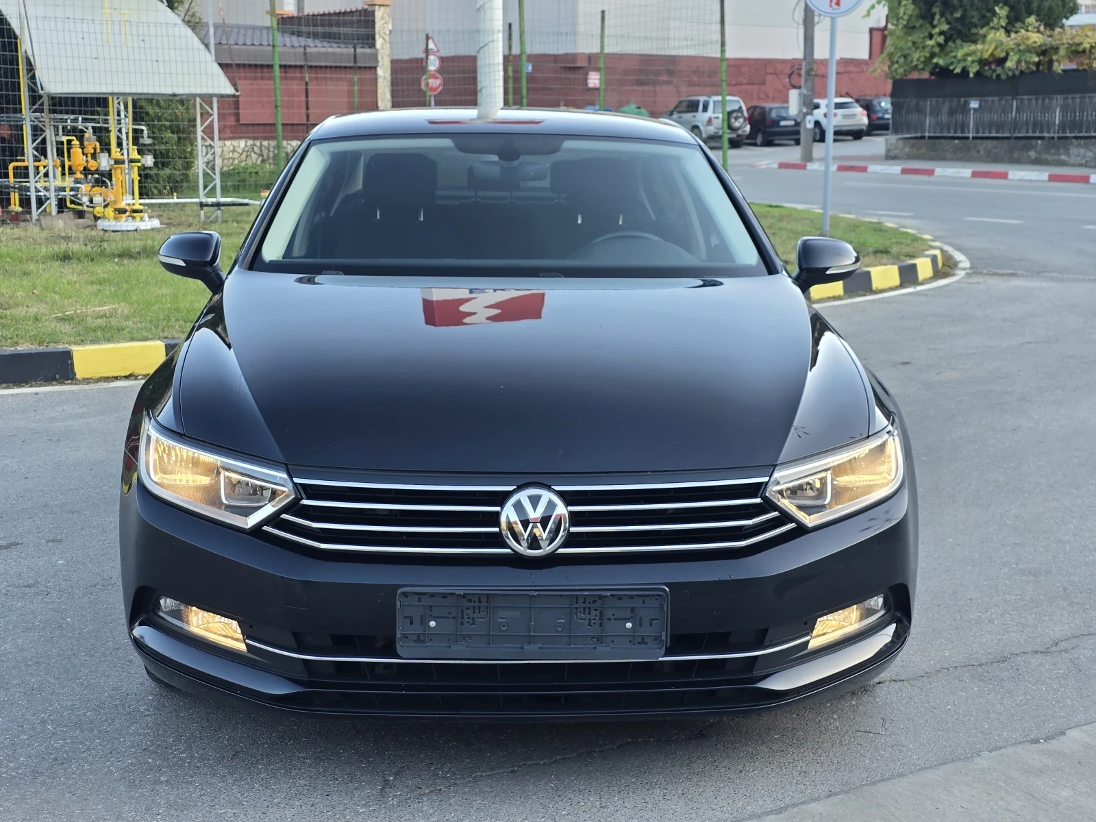 VW Passat Топ състояние реален пробег - изображение 3