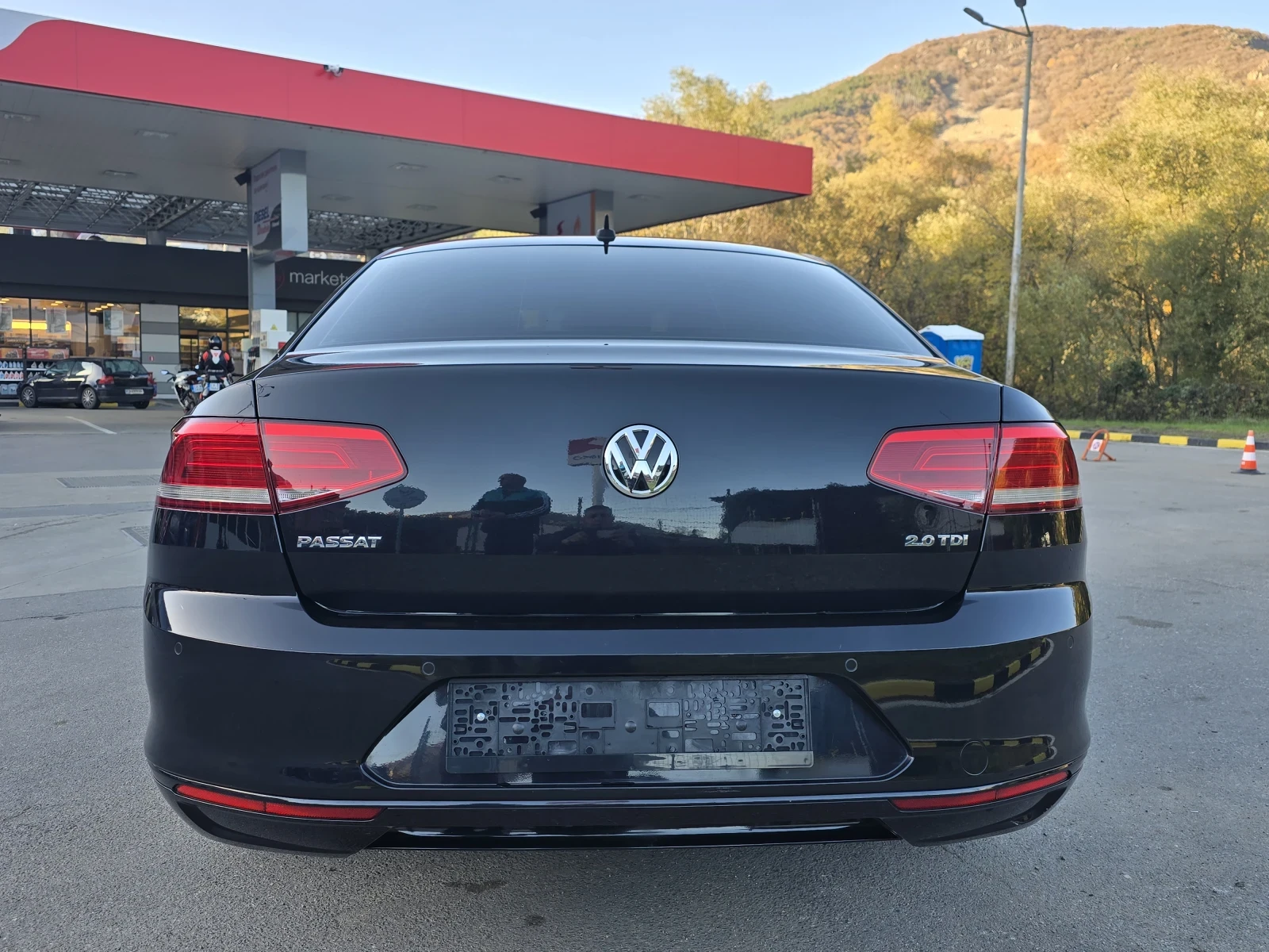 VW Passat Топ състояние реален пробег - изображение 4