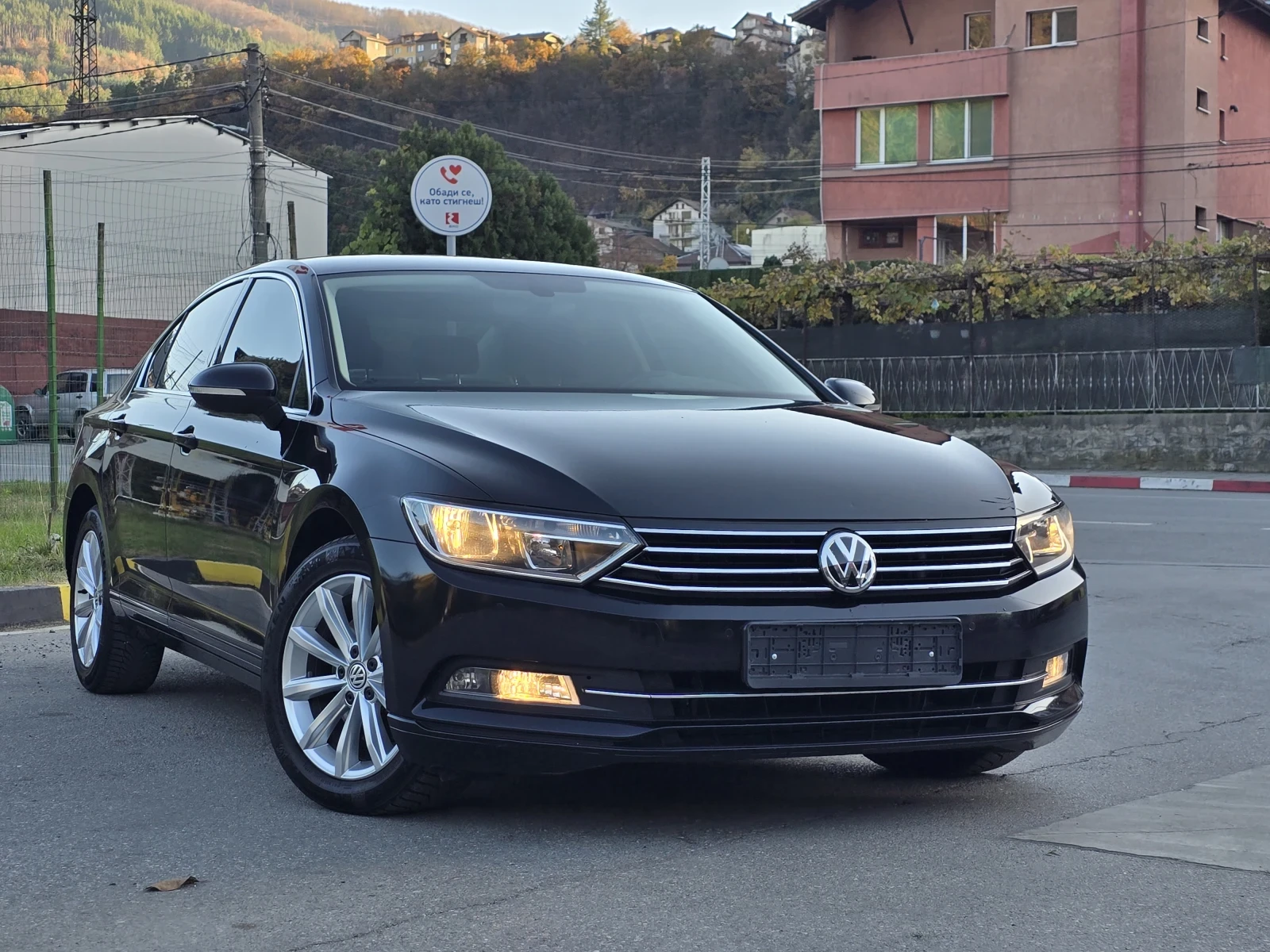 VW Passat Топ състояние реален пробег - изображение 2