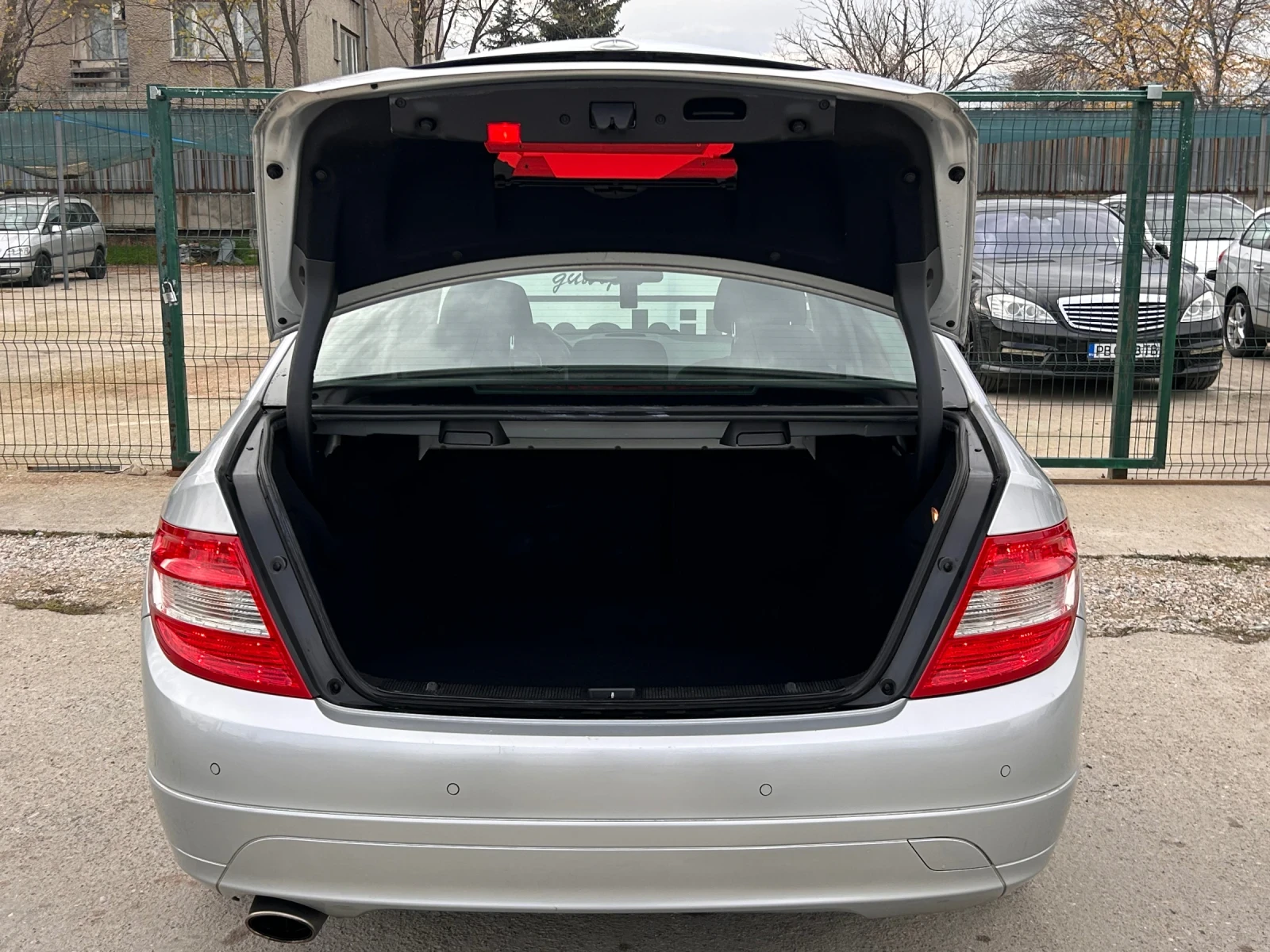 Mercedes-Benz C 200  - изображение 5