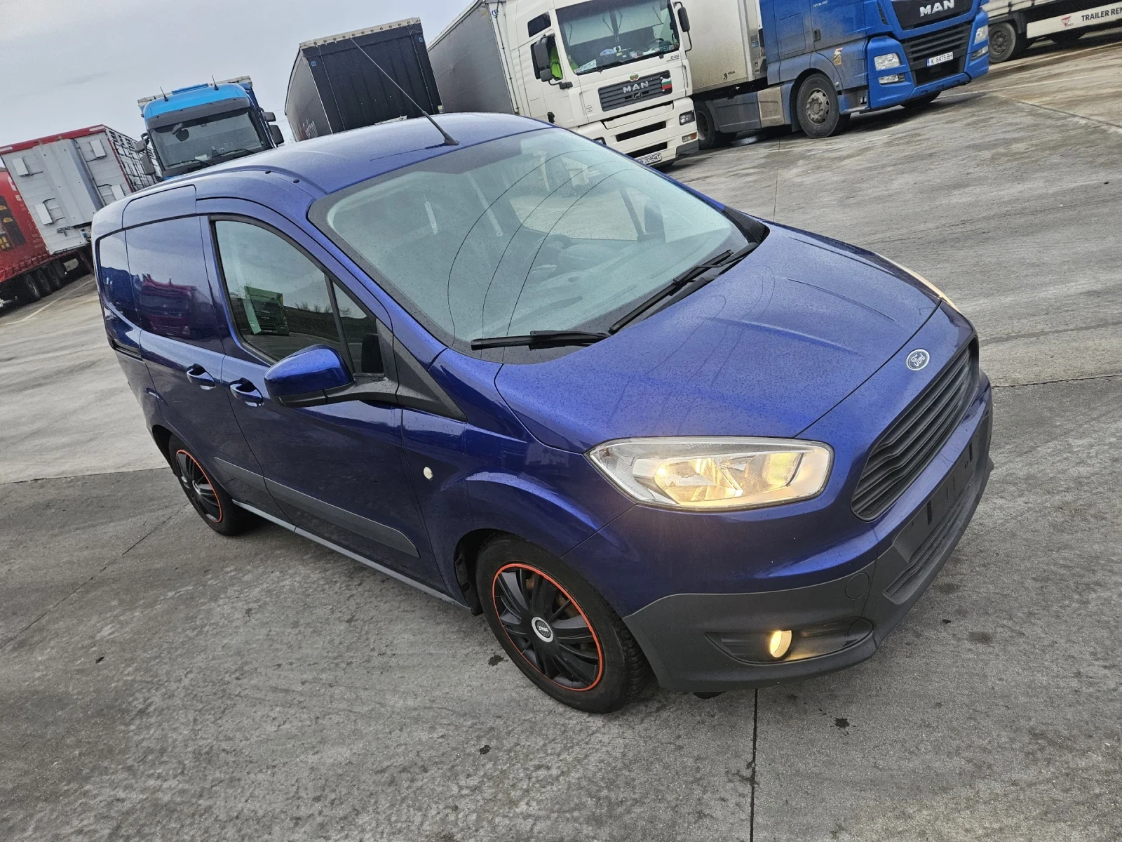 Ford Courier 1.5TDCI КЛИМА N1, снимка 4 - Автомобили и джипове - 53671084