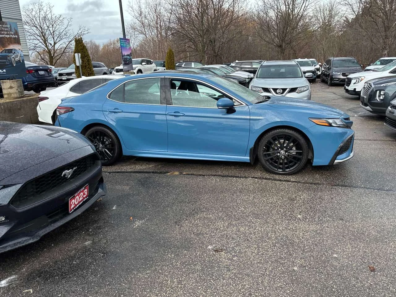 Toyota Camry Hybrid XSE  CARFAX, снимка 3 - Автомобили и джипове - 53873906