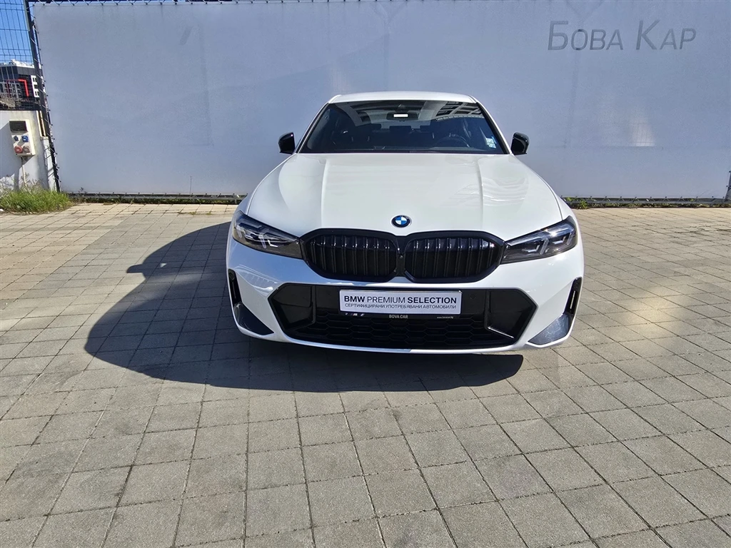 BMW 330 xDrive Sedan, снимка 10 - Автомобили и джипове - 54135044