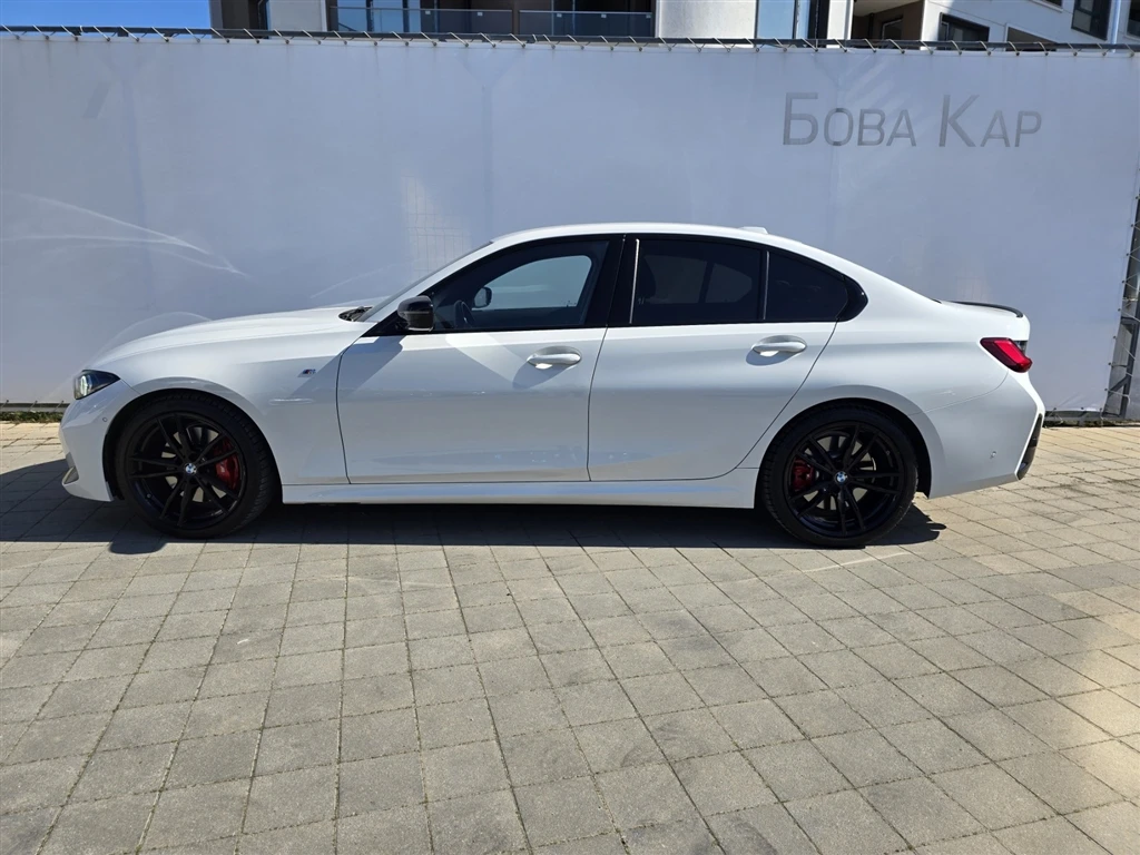 BMW 330 xDrive Sedan, снимка 3 - Автомобили и джипове - 54135044