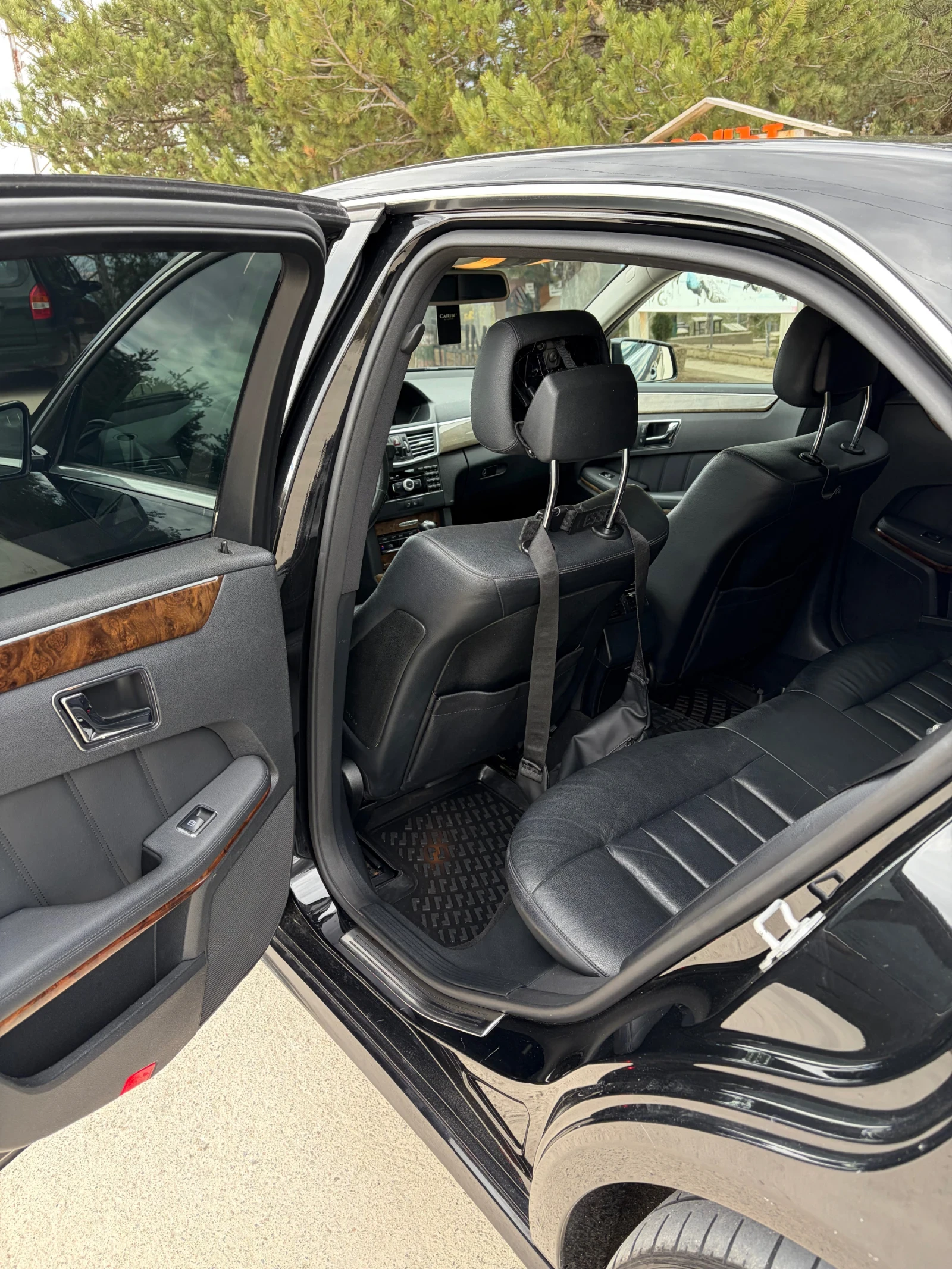 Mercedes-Benz E 250, снимка 6 - Автомобили и джипове - 54177176