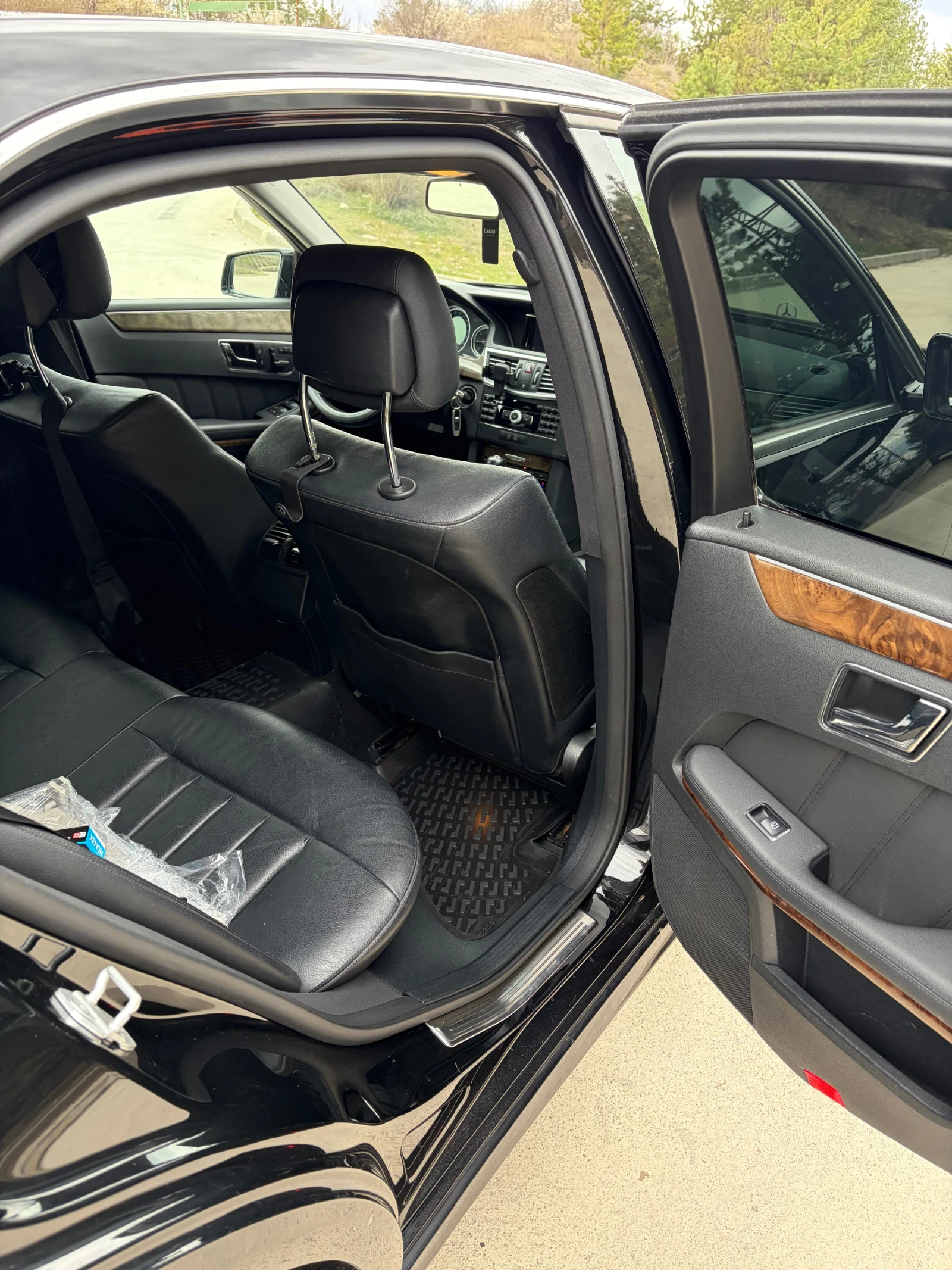 Mercedes-Benz E 250, снимка 7 - Автомобили и джипове - 54177176