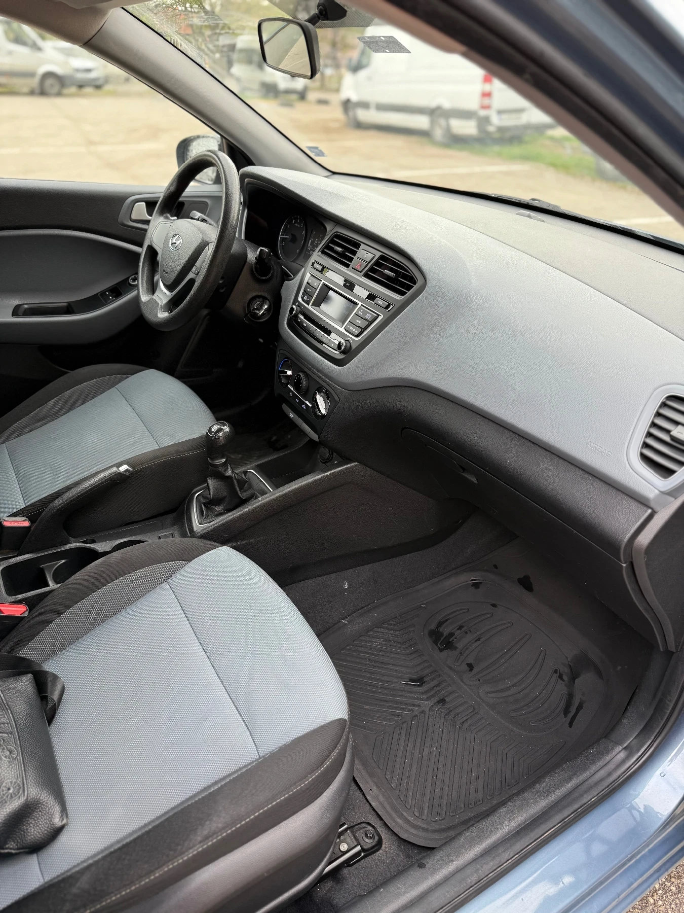 Hyundai I20, снимка 12 - Автомобили и джипове - 54283029