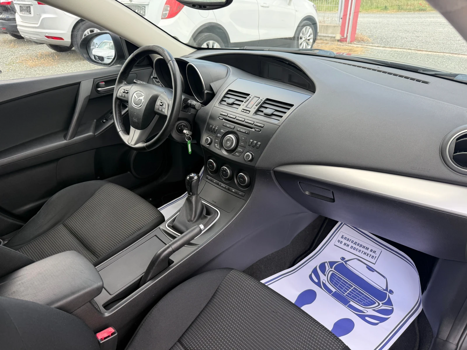 Mazda 3 (KATO НОВА), снимка 15 - Автомобили и джипове - 54712481