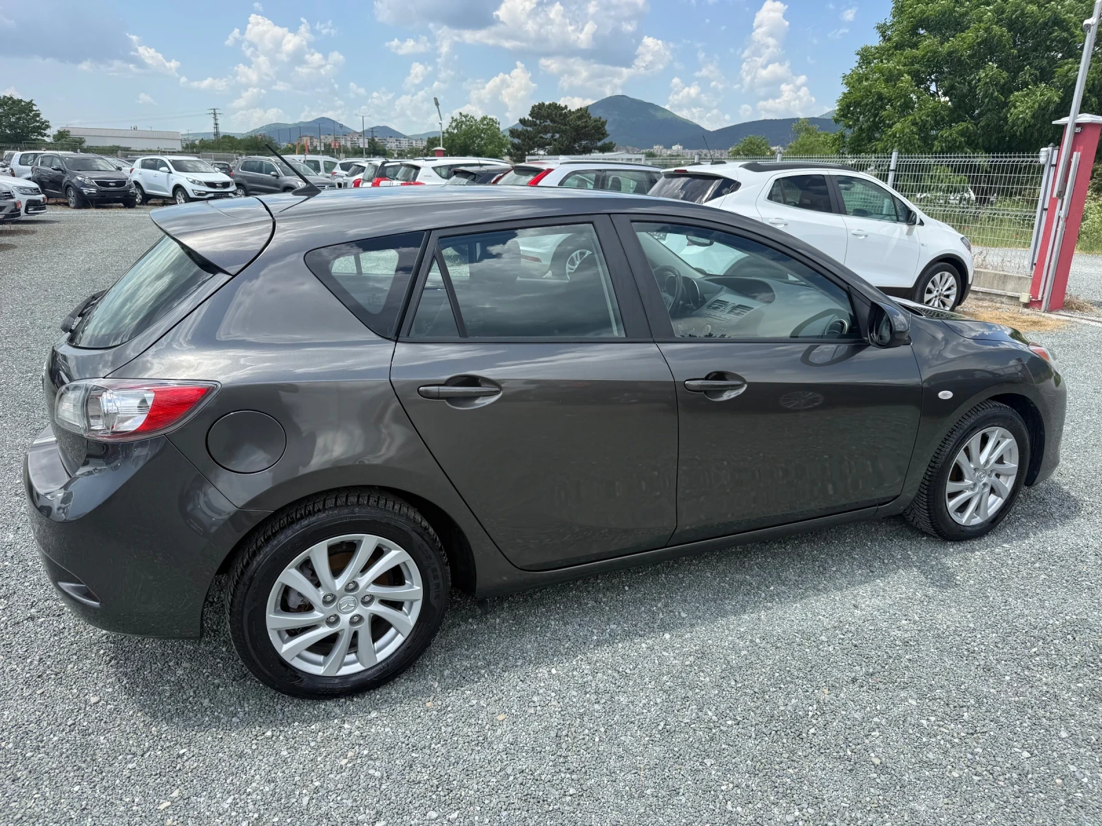 Mazda 3 (KATO НОВА), снимка 5 - Автомобили и джипове - 54712481