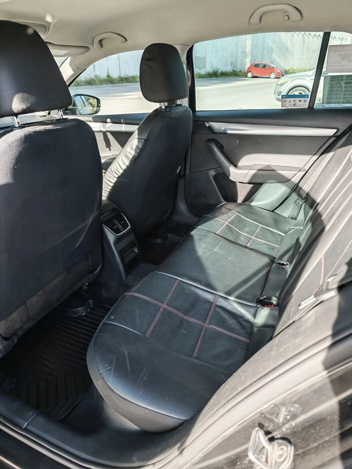 Skoda Octavia 1.6tdi , снимка 7 - Автомобили и джипове - 54768321