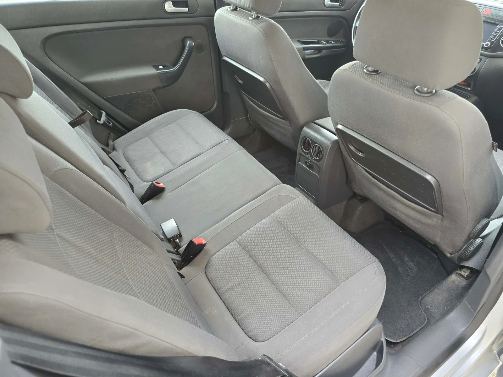 VW Golf Plus, снимка 6 - Автомобили и джипове - 54875793