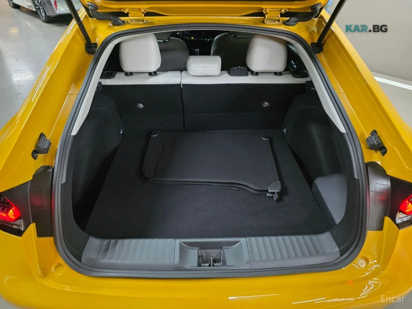 Toyota Prius 5th GEN/XLE/ОБДУХВАНЕ/СЛЕДЕНЕ НА ЛЕНТИ/KAMEPA , снимка 4 - Автомобили и джипове - 54901970