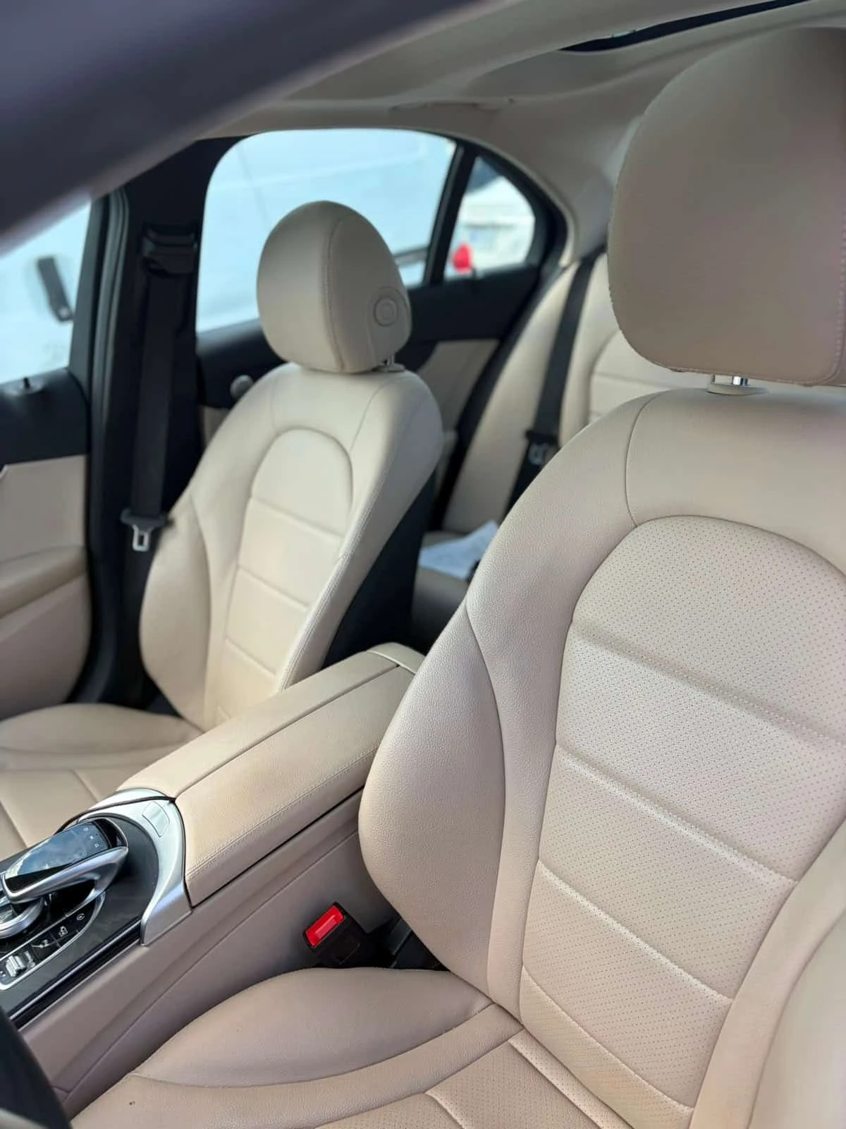 Mercedes-Benz C 300 * CARFAX * ОПЦИЯ ЗА ФИНАНСИРАНЕ, снимка 11 - Автомобили и джипове - 55598265